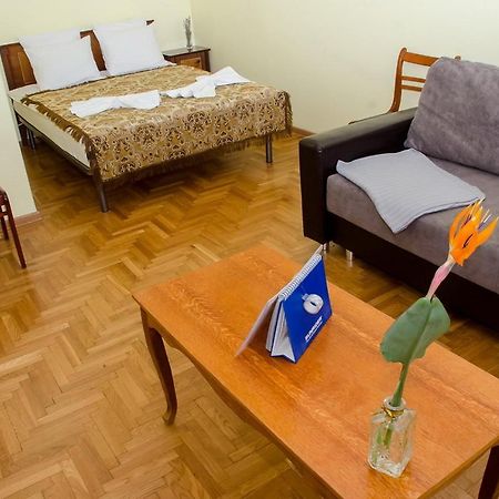 Apartament Na Adamkovskoy Apartman Breszt Kültér fotó