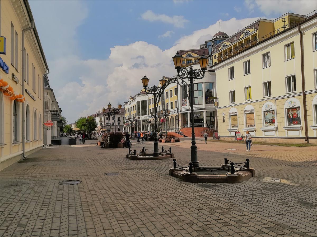 Apartament Na Adamkovskoy Apartman Breszt Kültér fotó